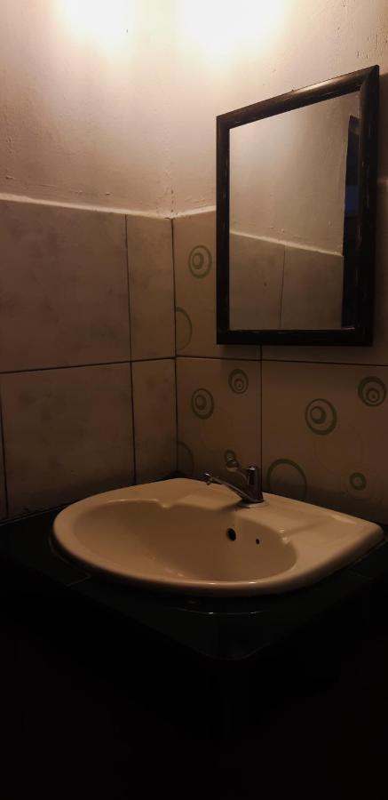 Tajau Laut Guesthouse Kudat Exterior photo